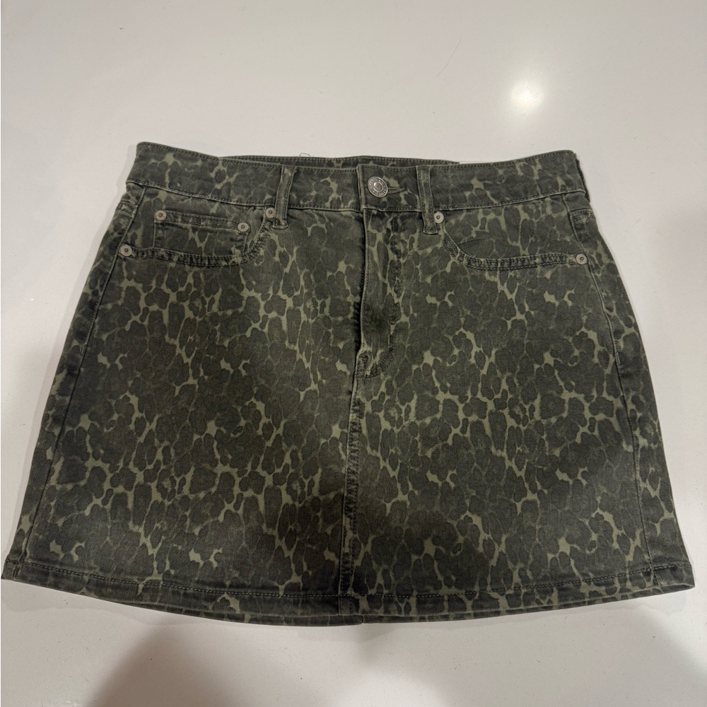 American Eagle Outfitters Green Patterned Skirt